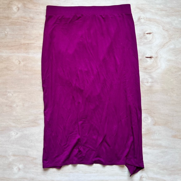 Halara Ruched Split Hem Bodycon Midi Casual Skirt⭐️ - Picture 4 of 8